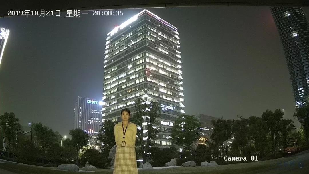 双补光摄像机 双补光摄像机